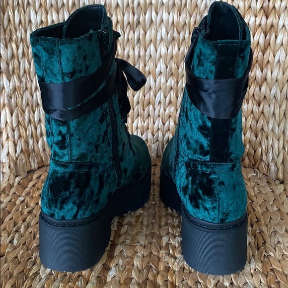 NIB 🕷Widow Emerald Green Velvet Combat Boots - Picture 4 of 8